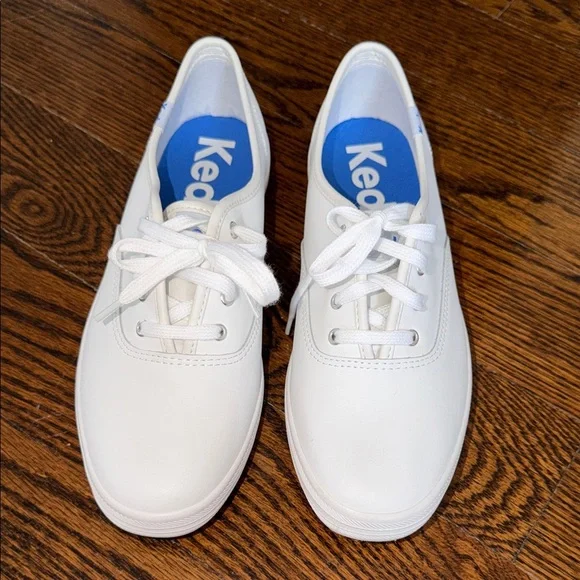Keds Champion Originals Leather Lace Up 7.5W - Picture 3 of 9